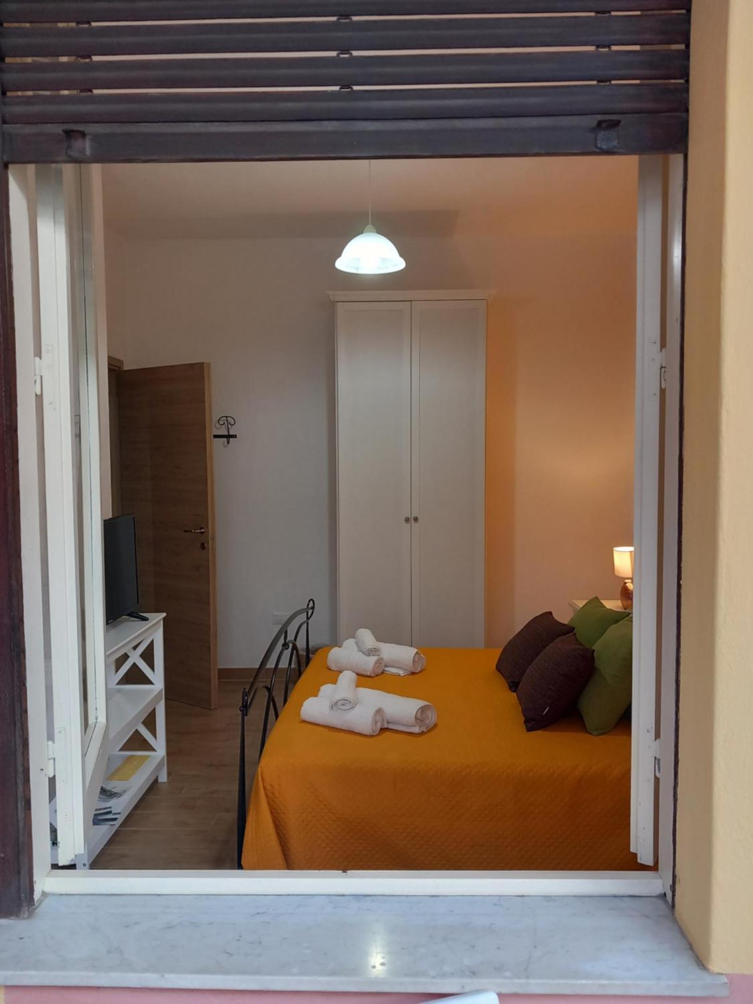 Divina Cuspide Bed & Breakfast Гуспини Екстериор снимка